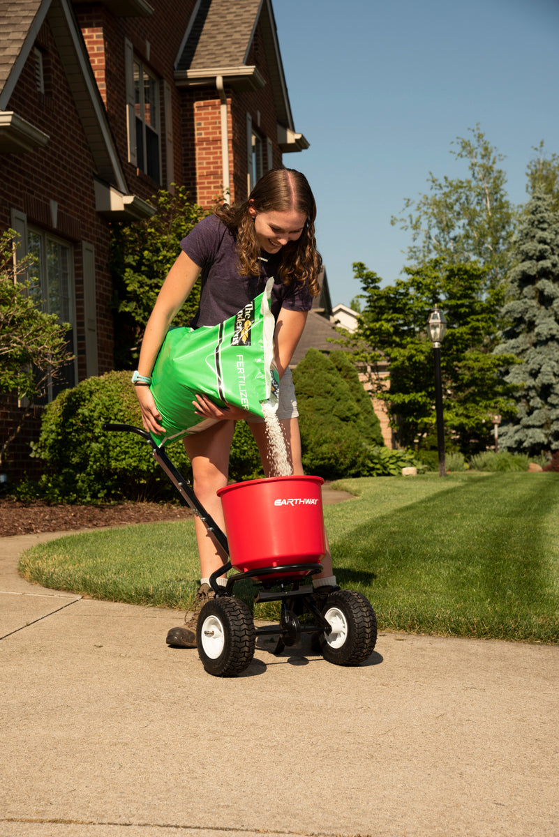 40lb Residential Broadcast Spreader image 13