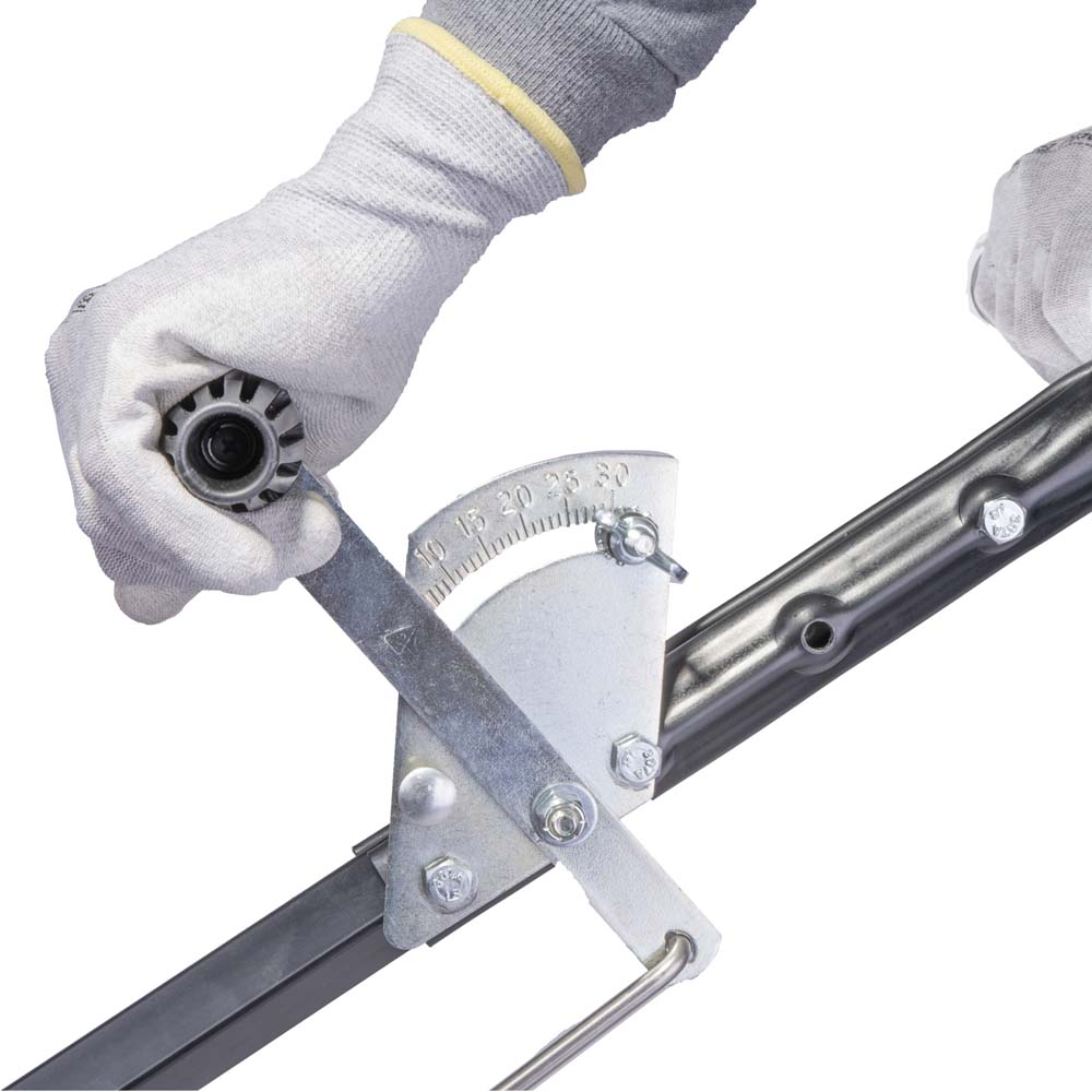 50lb Commercial Broadcast Spreader image 7